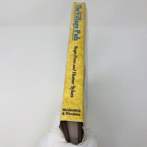 Book/Pub/Pub/UK/Interior Design The Village Pub - Bild 4 von 12