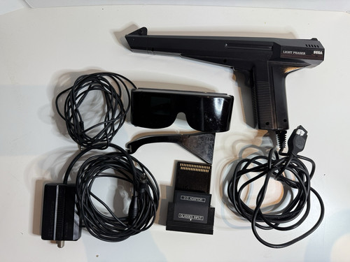 Rare Sega Master System 3D Glasses w Adapter and Light Phaser 3050 *Not tested* - Picture 1 of 10