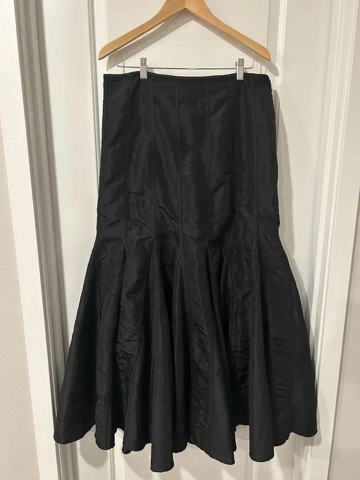 Юбка макси KM Collections Milla Bell размер 14 черная тафта тюльпан с потертостями официальная - Изображение 2 из 4