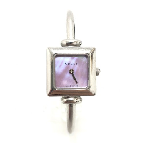 GUCCI 1900L Square Shell Dial Quartz Uhr Armbanduhr SS Silber