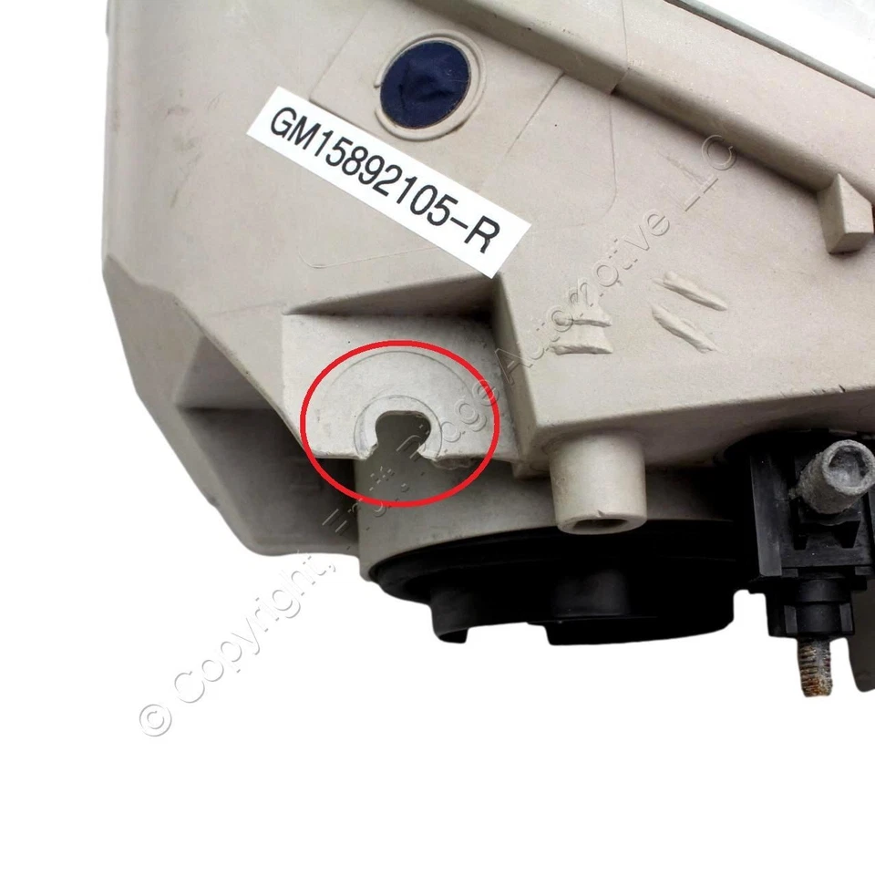 Lámpara de faro de lengüeta dañada rayada lado derecho GM usada OEM para cobalto 2005-2009 Foto 3 de 4