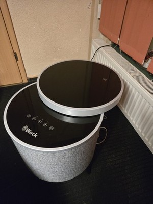 Block Stockholm Audioblock Tischlautsprecher Bluetooth Laut­spre­cher schwarz