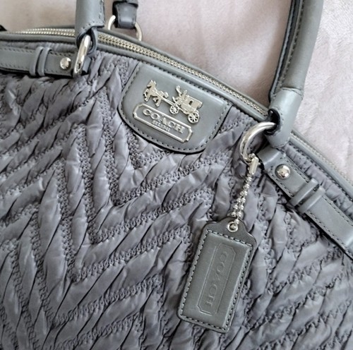 Coach Madison Nylon Quilted Chevron Lindsey Satchel Shoulder Bag Dark Gray - Bild 4 von 10