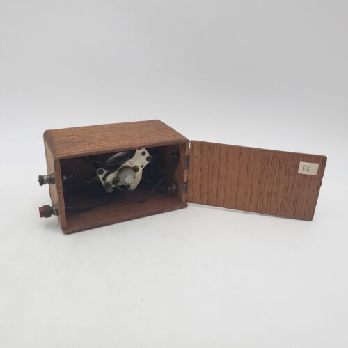 Tecnologia vintage fatta a mano (radio in cristallo?) in scatola per sigari J. Upmann Corona - Foto 2 di 24