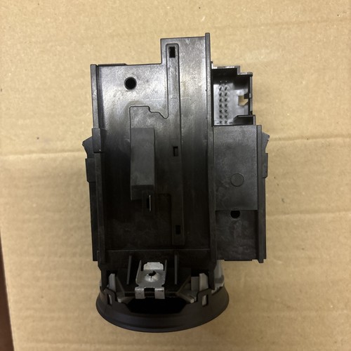 VW PASSAT B6 2.0 TDI 2005-2010 SWITCH IGNITION WITH KEY 3C0905843R - Picture 4 of 6