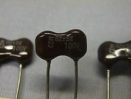 30 Cornell Dubillier 82pF ±5% 100V Dipped Silver Mica Capacitors - Picture 1 of 1