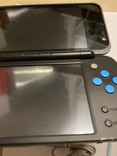 Nintendo 2DS XL Handheld Console with Pen, Charger and 4gb SD Card Tested Device - Picture 23 of 24