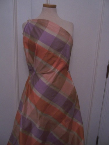 2 Yard BP#56 ROSA LAVENDEL ORANGE BEIGE SEIDE TAFETTA KARIERT 2,75" x 3" BLOCKS KLEID - Bild 6 von 12