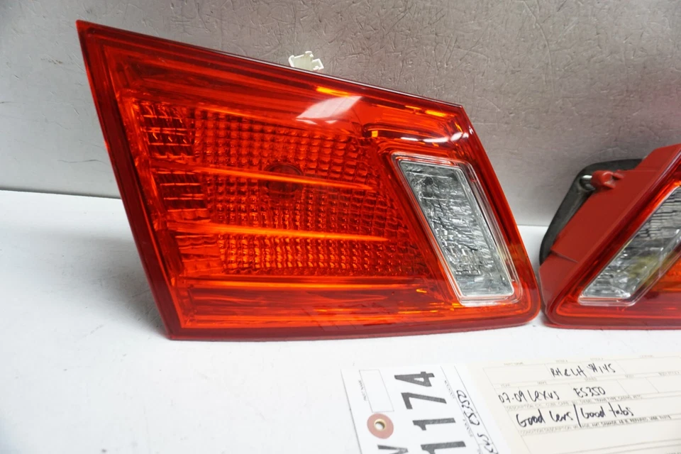 Juego de luces traseras interiores izquierda y derecha Lexus Es350 ES 350 2007-2009 OEM AW21174 Foto 3 de 4