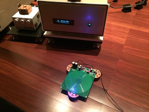 Schumann Resonator CHARTRES SE 4 Layers audiophile tweak WITH CASE/ENCLOSURE - Picture 5 of 9