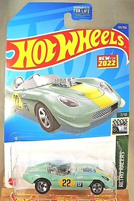 2022 Hot Wheels #123 Retro Racers 7/10 GLORY CHASER Pale Green w/Chrome 5 Spokes
