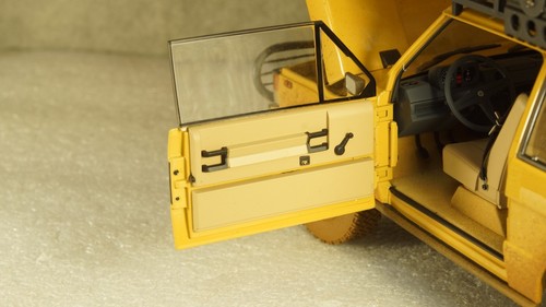 Range Rover Camel Trophy Papua New Guinea 1982 dirty version, Almost real 1:18 - Picture 11 of 19