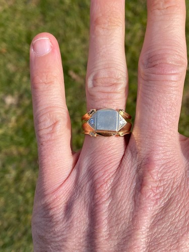 Antique Signet Ring in White and Yellow Gold with Natural Diamonds - Picture 10 of 11