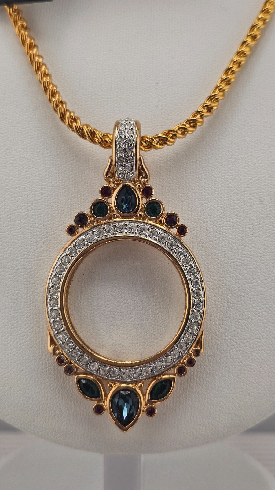 Foto 2 di 9