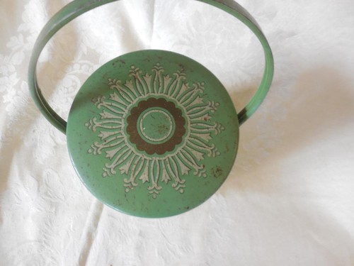 Vintage Litho Tin Can Pail With lid English Buiscut? Green with Ladies Lunch - Picture 2 of 7