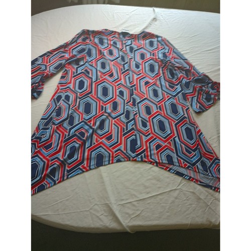 Slinky Brand Shark Bite Geometric Bell Sleeve Blouse Women size 1X Petite - Picture 4 of 4