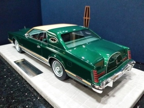 RARE !! AMC 1/18 Lincoln Continental Mark V Green Luxury Sedan Green - Imagen 4 de 5