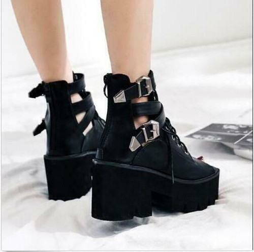 Ladies Gothic Platform Sandals Casual Peep Toe Chunky Heel Lace Up Buckle Shoes - Picture 4 of 6