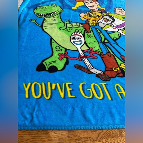 Toy Story 4 Buzz Woody You’ve Got A Friend In Me Push Kids Blanket *Flaw 60/52 - Picture 4 of 9