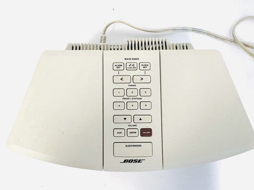 AS IS Bose Wave Radio Model AWR1-1W White AM/FM with Remote - NO SOUND - Picture 11 of 20