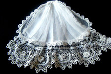 Antique 19c Jabot deco Irish h crochet lace voile dainty handcrafted design