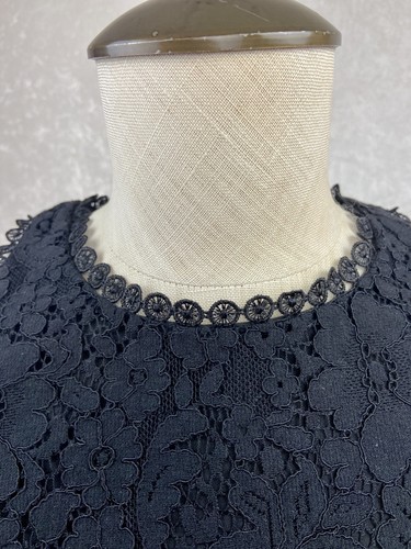 Cabi Women's Sleeveless Tank XS Top Black Scalloped Lace - Picture 8 of 13