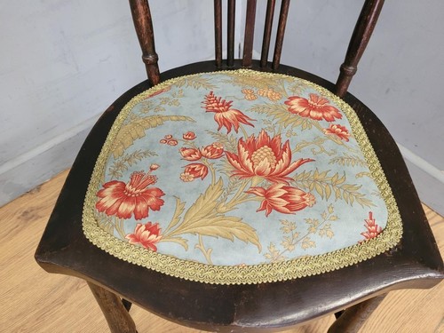 Antique Edwardian Petite Hall Bedroom Chair Spindle Back Padded Seat - Picture 11 of 15