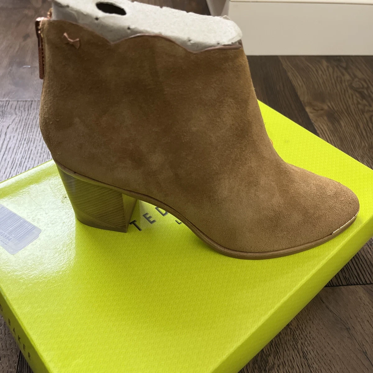 TED BAKER WOMENS ANKLE BOOTS JOANIE Caramel Size 8. New