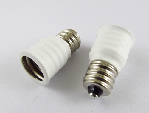 10 White US E12 To E14 Candelabra Base Socket LED Light Bulb Lamp Adapter Holder - Picture 2 of 4