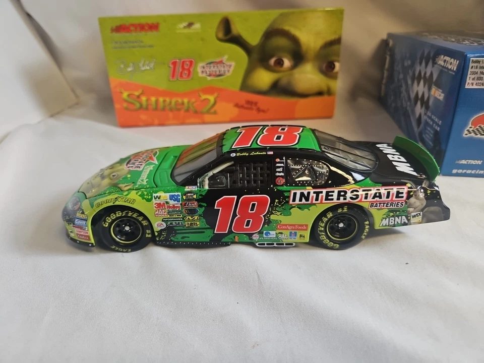 Action RCAA Bobby Labonte #18 Interstate Batteries Shrek 2 1:24 Diecast Car #NCA Foto 4 de 4