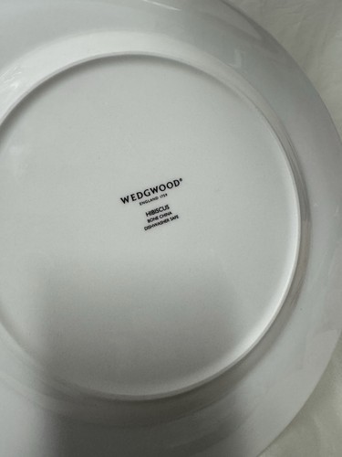 (One Setting-5 Pieces) Hibiscus by Wedgwood 5-PIECE PLACE SETTING - Mint! - Picture 11 of 12