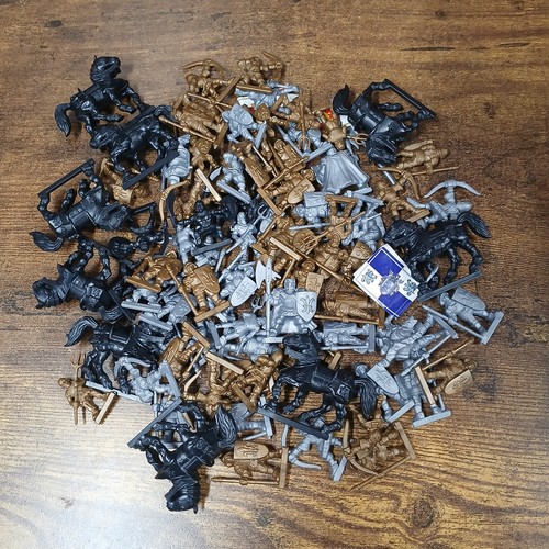 Vintage 1997 Lionheart Board Game Replacement Pieces, You Choose - Picture 5 of 5