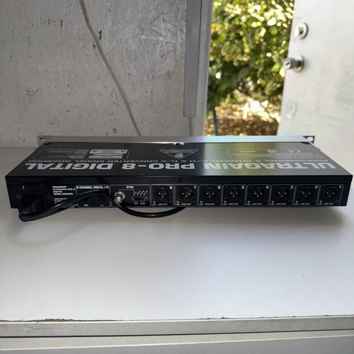 Convertidor A/D-D/A Behringer ADA8000 Ultragain PRO-8 (C1834-50) - Imagen 3 de 3