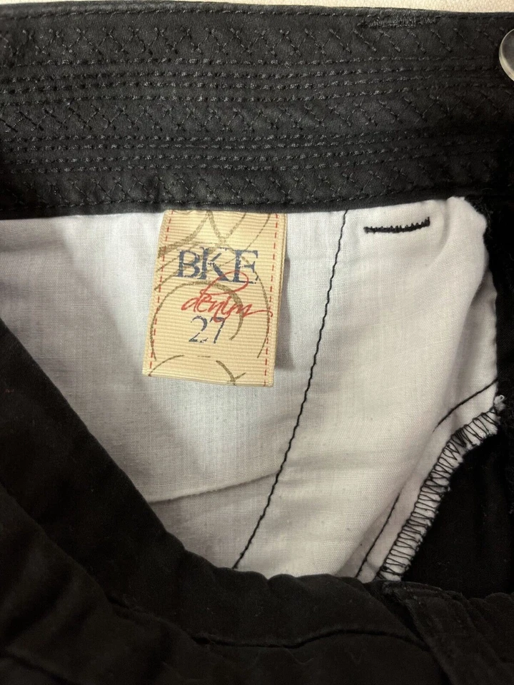 Pantalones Cortos Hebilla BKE Mamá Para Mujer Talla 27 Negros Elastizados Tiro Bajo Bolsillos Lavados Oscuros Foto 4 de 4