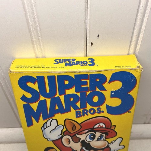 Super Mario Bros. 3 (Nintendo NES, 1990) With Box & Poster No Manual - Picture 7 of 12