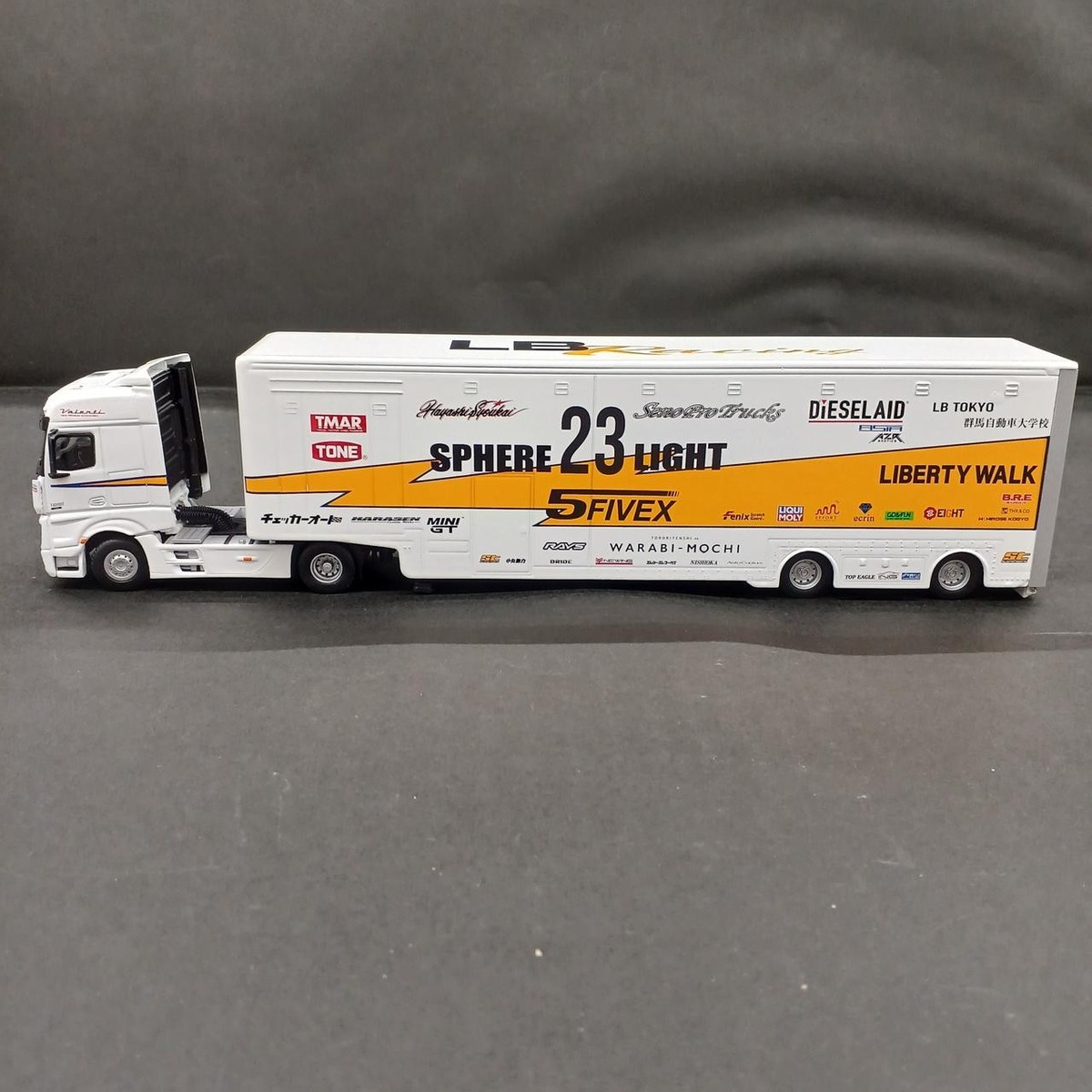 ミニカー MiNiGT LBRacing Transporter Set 1/64スケール MINI GT「LB Racing レーシングトランスポーター