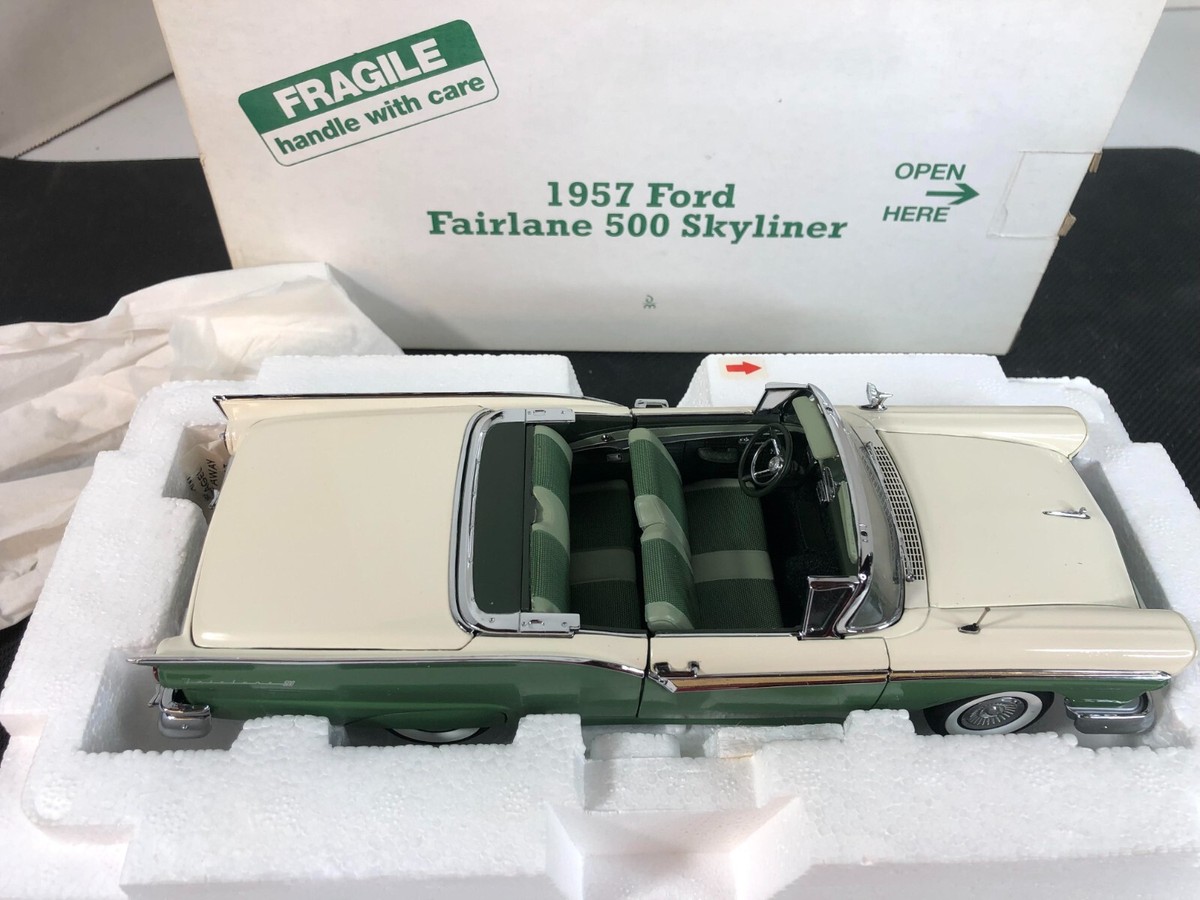 Danbury Mint 1957 Ford Fairlane 500 Skyliner 1:24 Diecast MIB | eBay