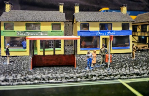 Z gauge village shop, restaurant, cafe or take-away **UNPAINTED** - Picture 17 of 22