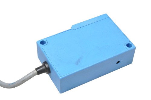 SICK optical sensor WT27-F112 9010, DC 10-30 V 2.5A - Picture 3 of 5