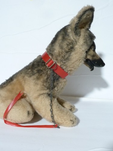 VTG 1968 Rubber Face Rin Tin Tin GSD Plush 15" Rare Sitting Dog w Collar & Leash - Picture 12 of 12