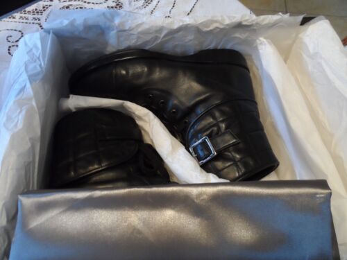 Chanel Black Calf Leather Combat Lace up Quilted Ankle Boots Size 38.5B - Picture 3 of 24