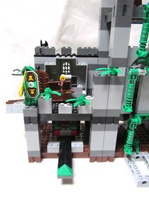 VINTAGE LEGO 8780 KNIGHS KINGDOM II CITADEL OF ORLAN 2004 RETIRED USED