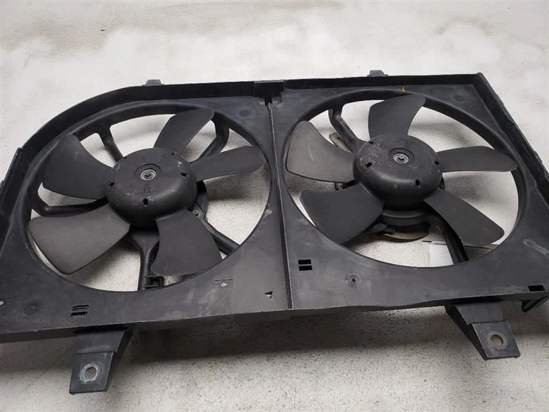 2000 2001 Infiniti I30 радиатор вентилятор двигателя вентилятор в сборе через 1/00 OEM 214815U000 - Изображение 2 из 4