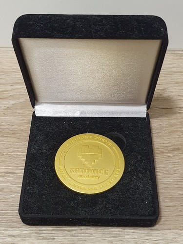 CS:GO CS2 ESL Tournament Coin Pin Button Gold Coin CSGO Cologne 2024 SELEZIONE - Foto 22 di 42