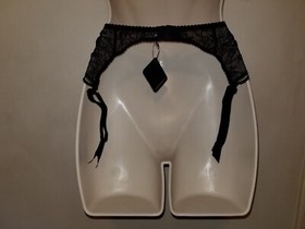 Agent Provocateur Love Suspender black lace size AP 4 Large NWT