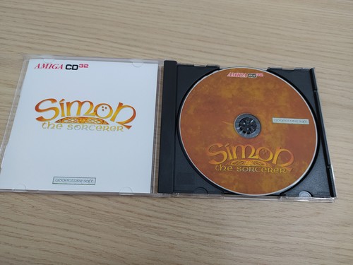 Simon the Sorcerer Amiga CD32 - Repro Boitier et disque Commodore Amiga CD 32 - Imagen 3 de 5
