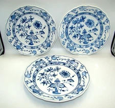 Meissen Blue Onion 3 Dinner Plates Oval Mark