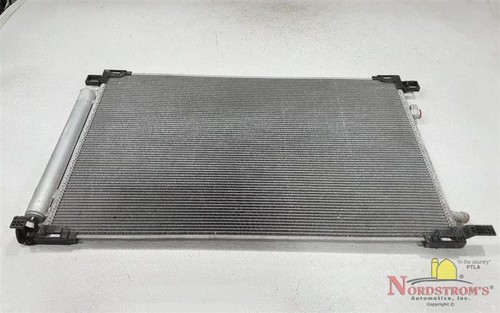2021 Toyota RAV4 AC Condenser - Foto 2 di 11