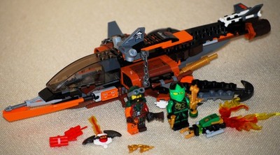Lego  70601 Ninjago Spinjitzu Lufthai mit Figuren in gutem Zustand