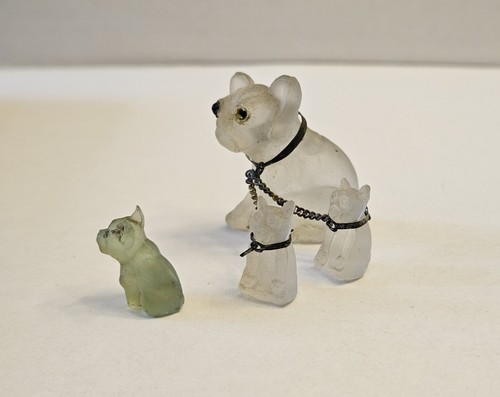 Antike satinierte Glas Bulldogge Figuren Konvolut *BESCHÄDIGUNG* - Bild 2 von 10